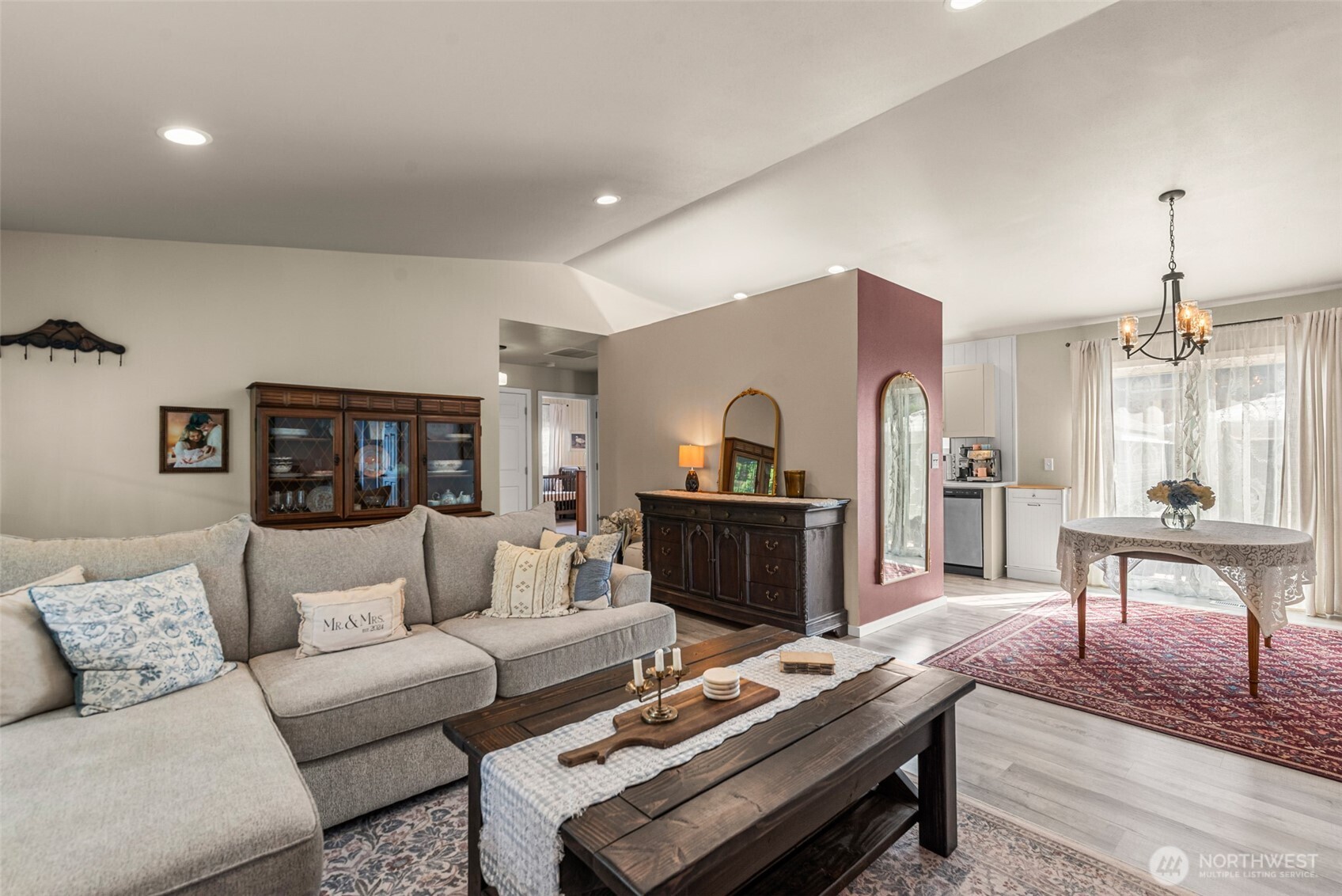 600 10th Street NE, East Wenatchee, WA 98802