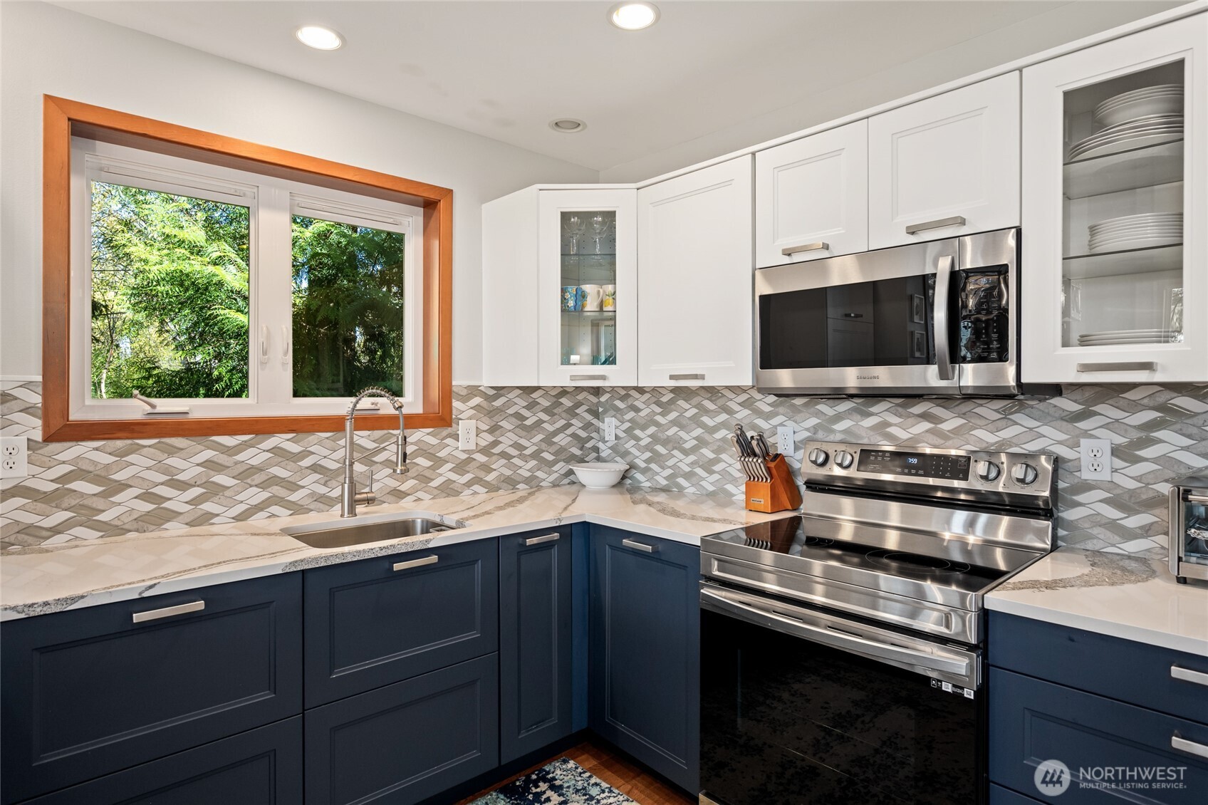 996 Orchid Road , Camano Island, WA 98282
