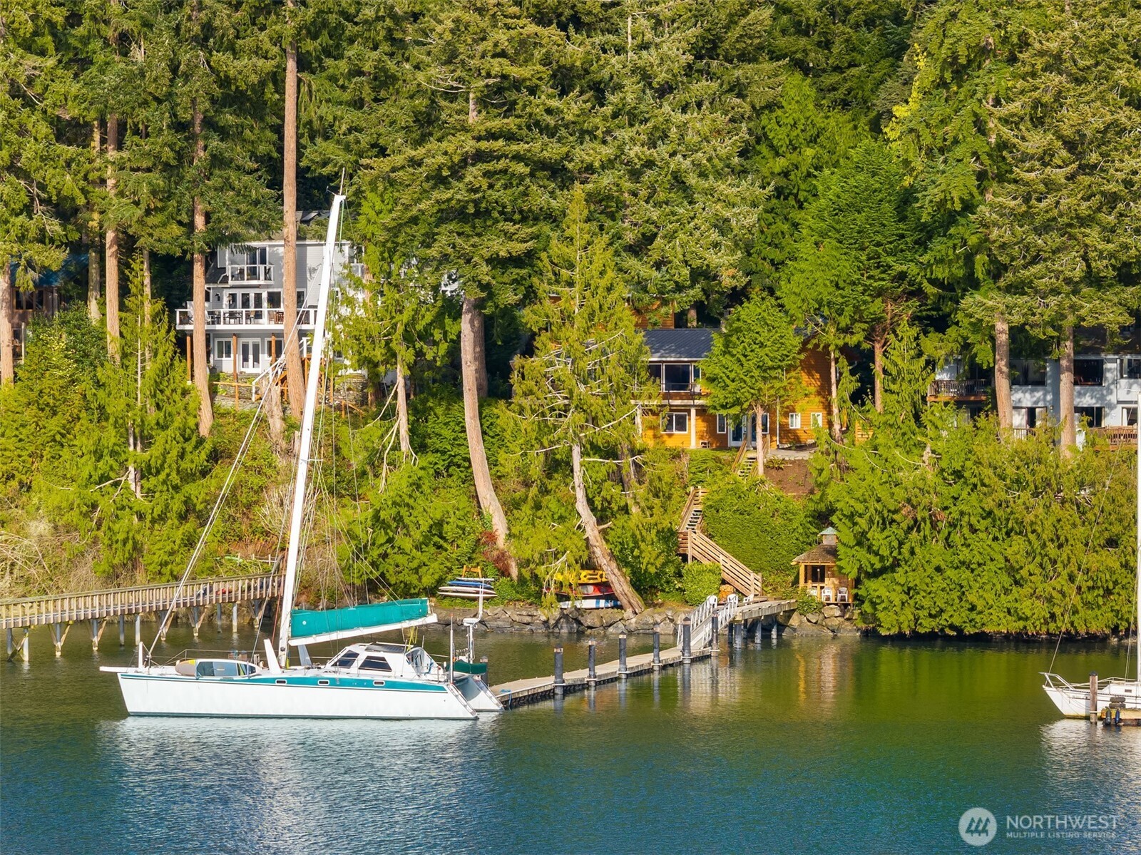6518 NE Monte Vista Drive , Bainbridge Island, WA 98110