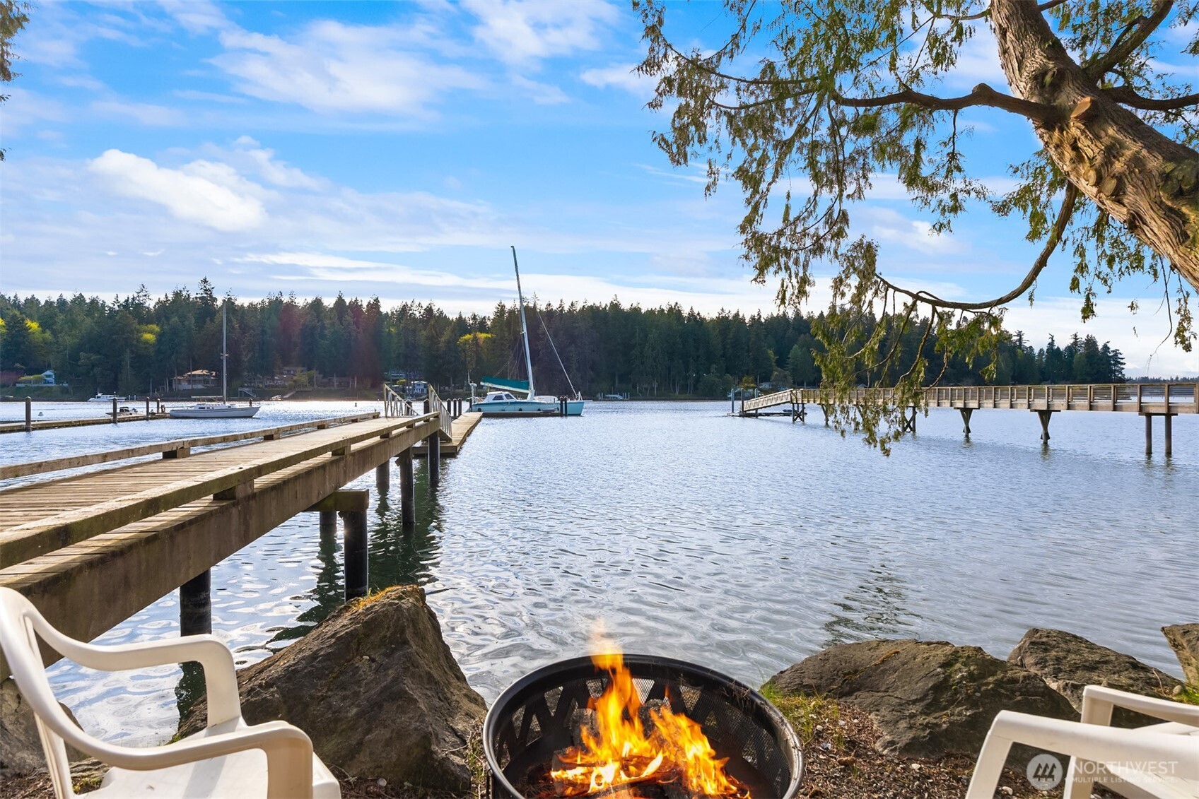 6518 NE Monte Vista Drive , Bainbridge Island, WA 98110