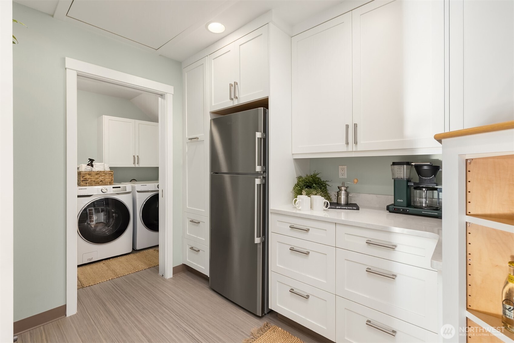 6518 NE Monte Vista Drive , Bainbridge Island, WA 98110