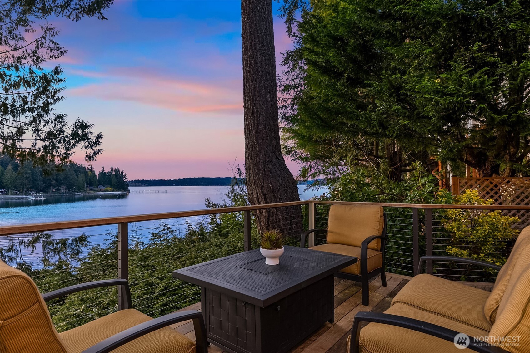 6518 NE Monte Vista Drive , Bainbridge Island, WA 98110