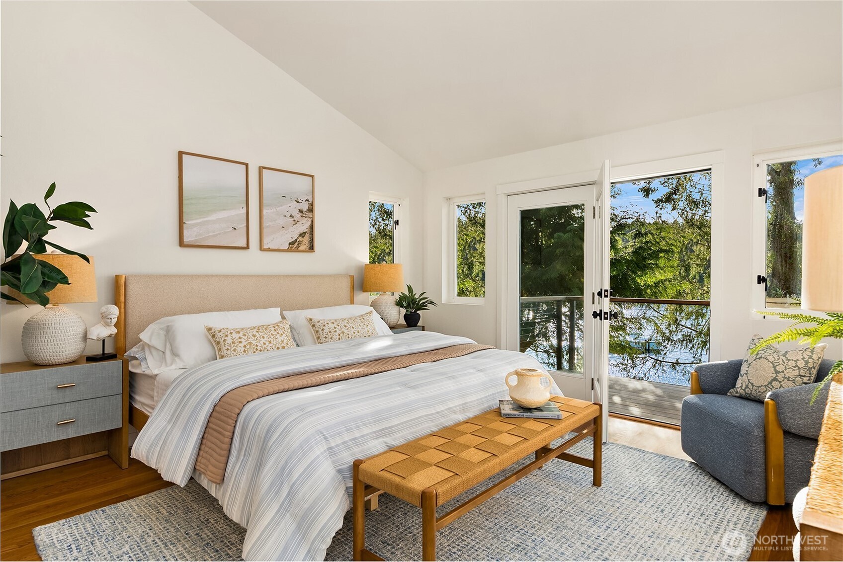 6518 NE Monte Vista Drive , Bainbridge Island, WA 98110
