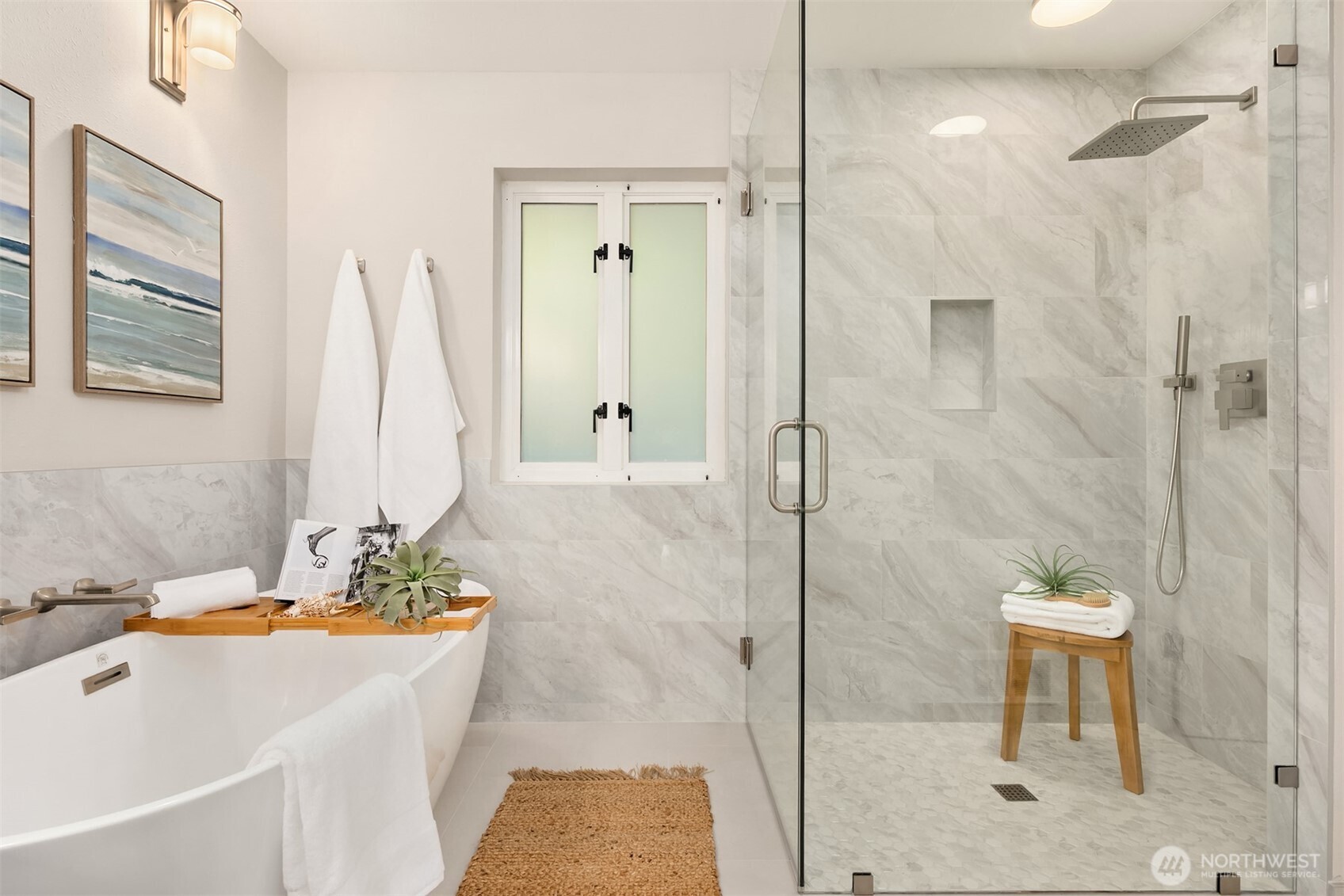 6518 NE Monte Vista Drive , Bainbridge Island, WA 98110