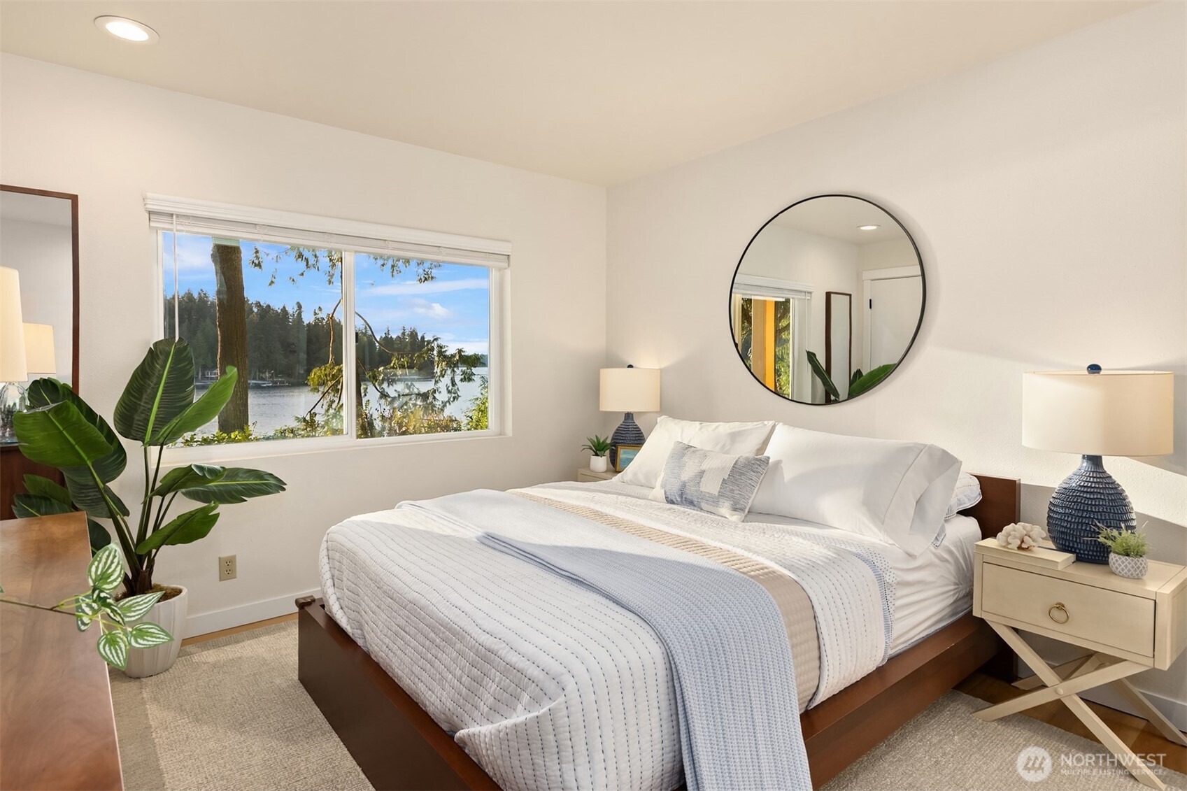 6518 NE Monte Vista Drive , Bainbridge Island, WA 98110