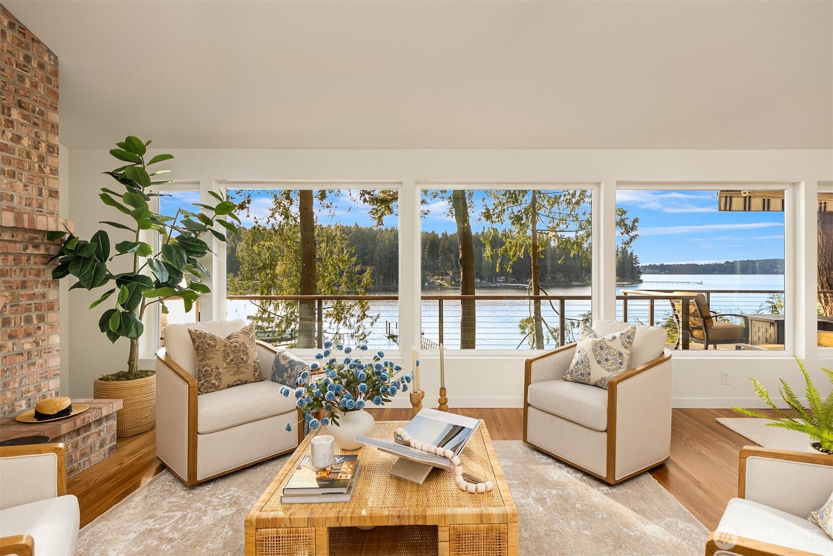 6518 NE Monte Vista Drive , Bainbridge Island, WA 98110
