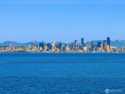 4290 Rockaway Beach Road NE, Bainbridge Island, WA 98110 - Photo 2