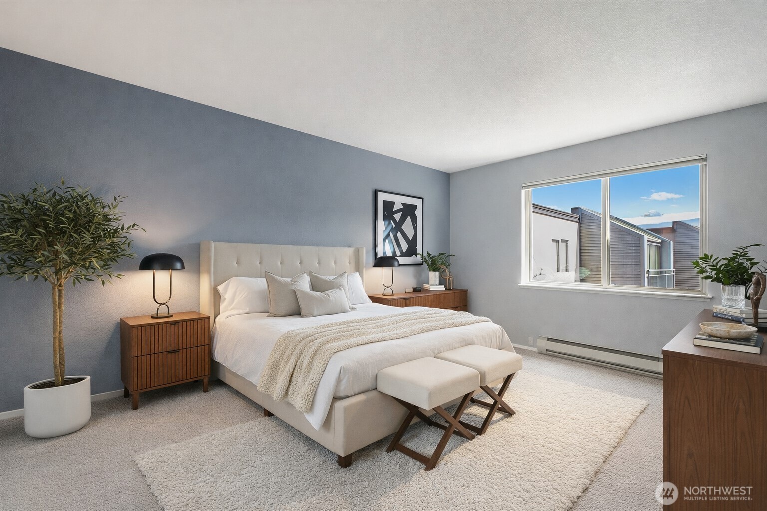 275 W Roy Street #412, Seattle, WA 98119-3860