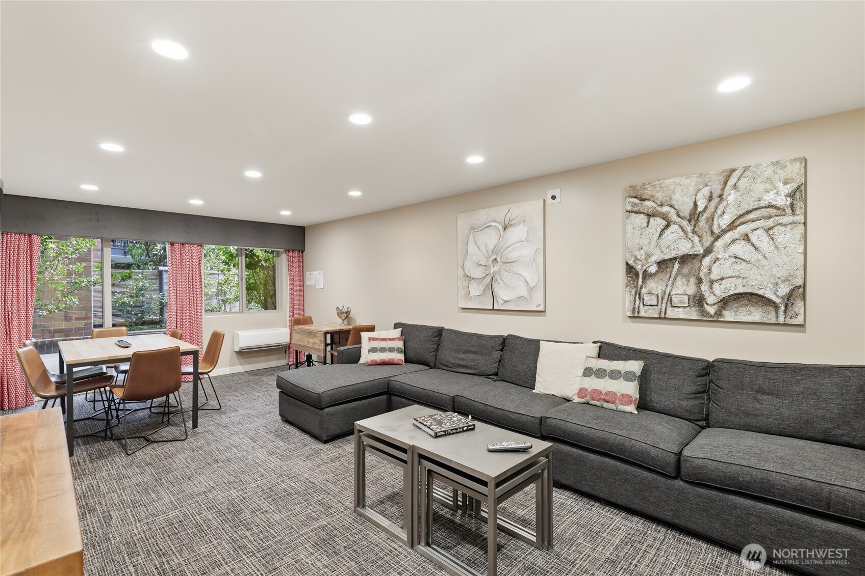 275 W Roy Street #412, Seattle, WA 98119-3860