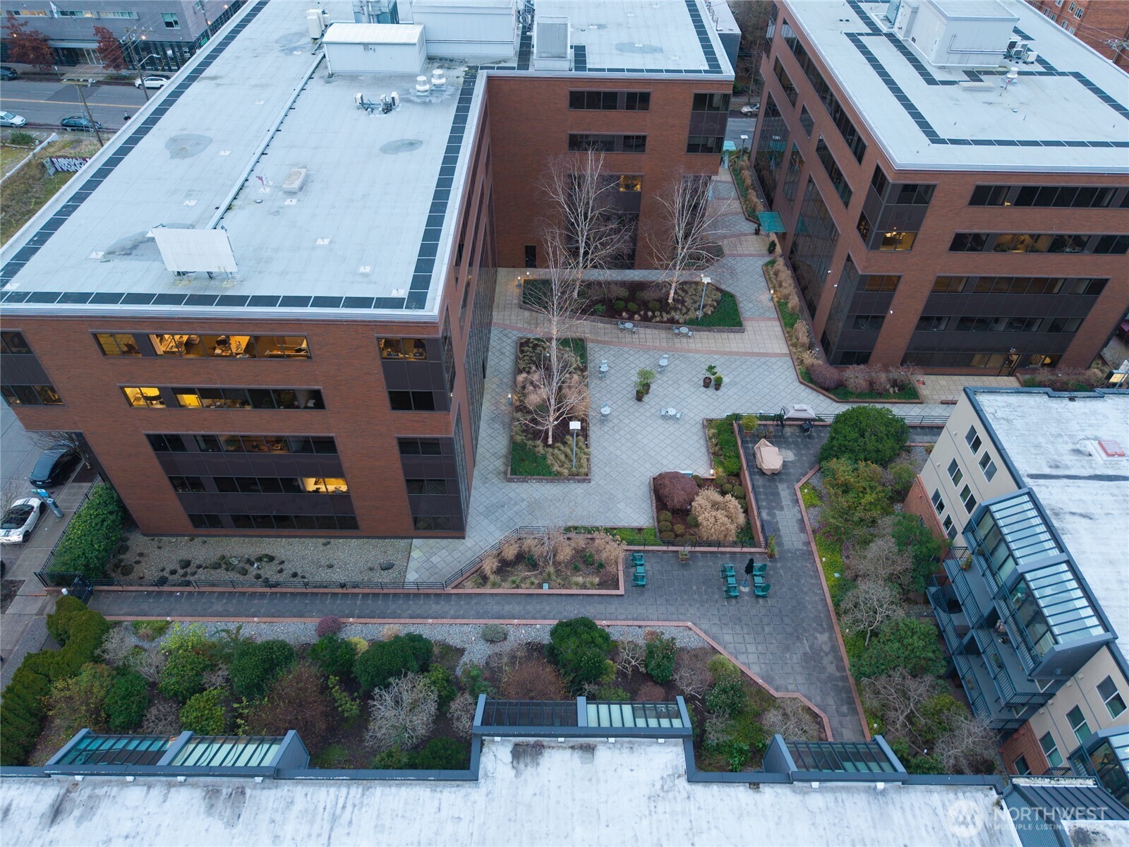 275 W Roy Street #412, Seattle, WA 98119-3860