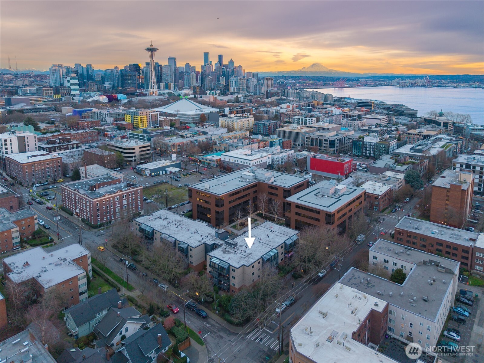 275 W Roy Street #412, Seattle, WA 98119-3860