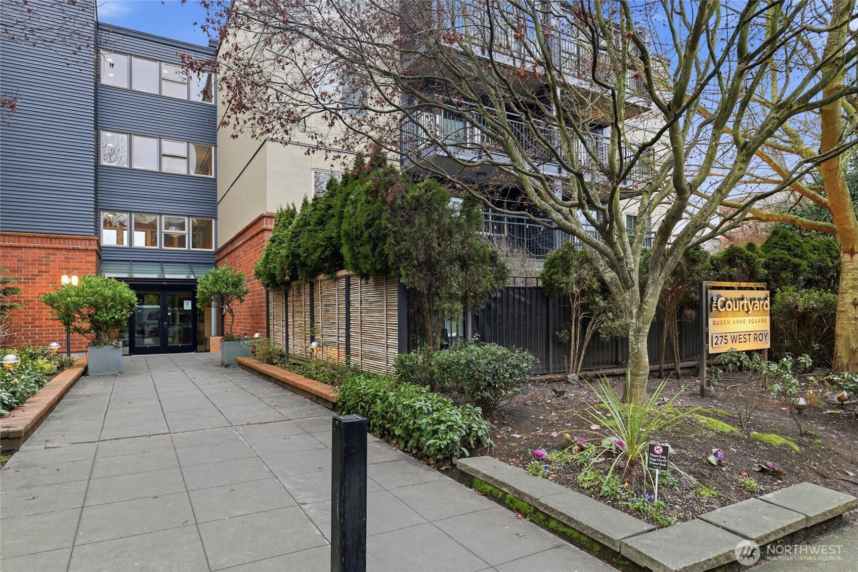 275 W Roy Street #412, Seattle, WA 98119-3860