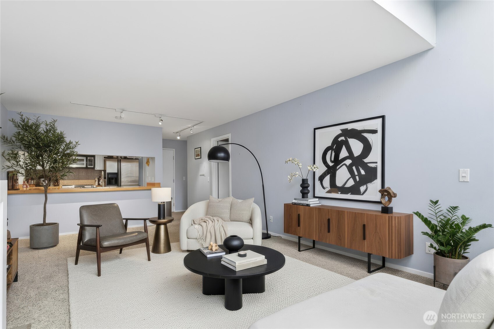275 W Roy Street #412, Seattle, WA 98119-3860