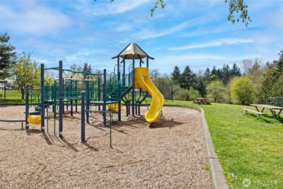 4616 NE 201st Place , Lake Forest Park, WA 98155 - Photo 38