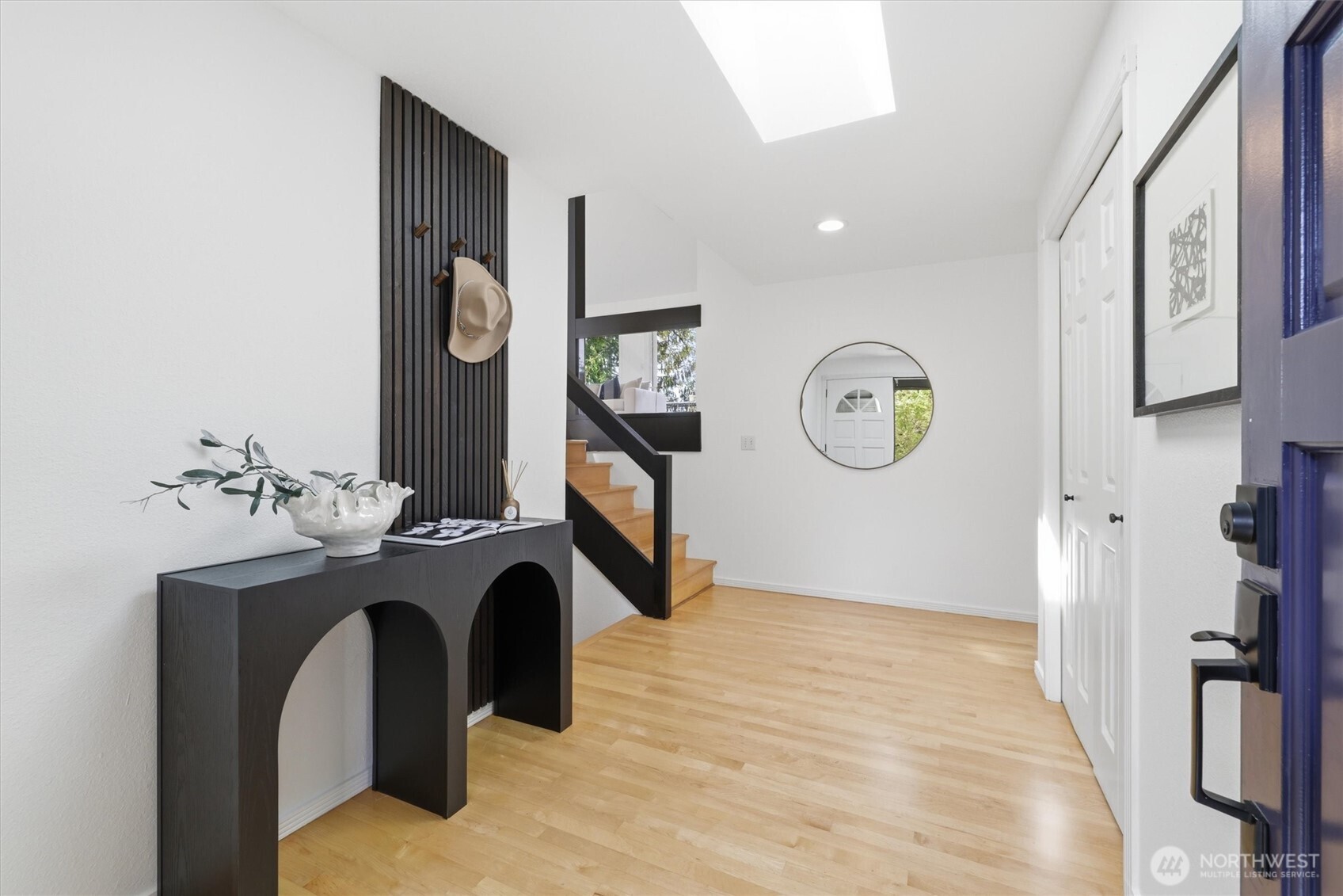 1040 NW Honeywood Place , Issaquah, WA 98027