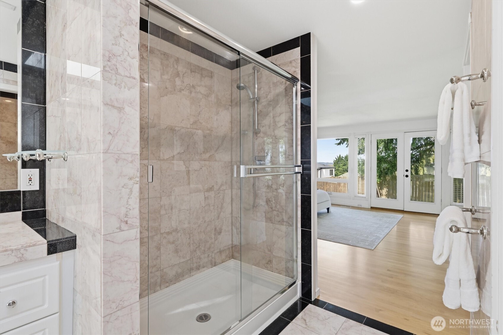1040 NW Honeywood Place , Issaquah, WA 98027