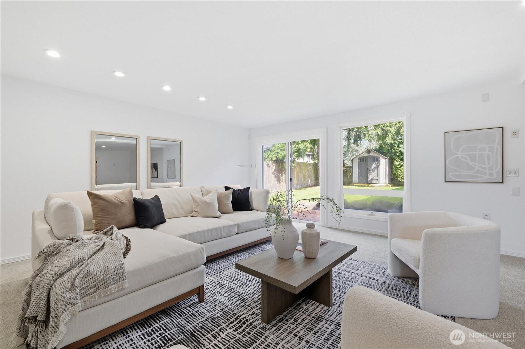 1040 NW Honeywood Place , Issaquah, WA 98027