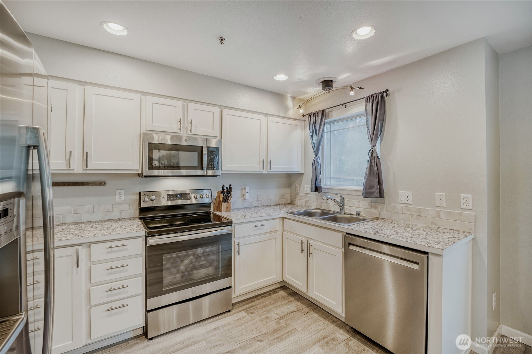 17625 79th Avenue Ct E, Puyallup, WA 98375