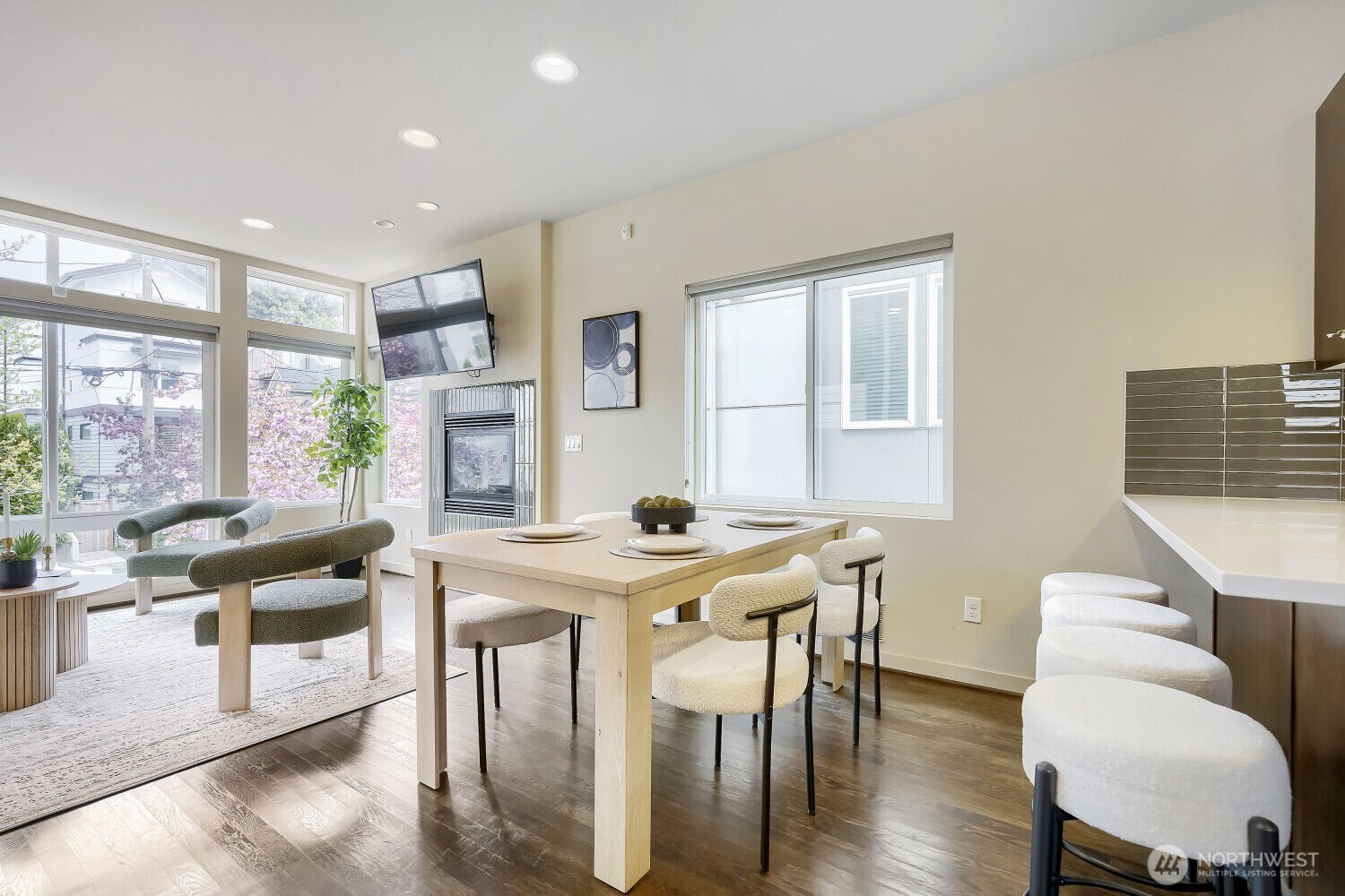 1741 NW 60th Street #A, Seattle, WA 98107