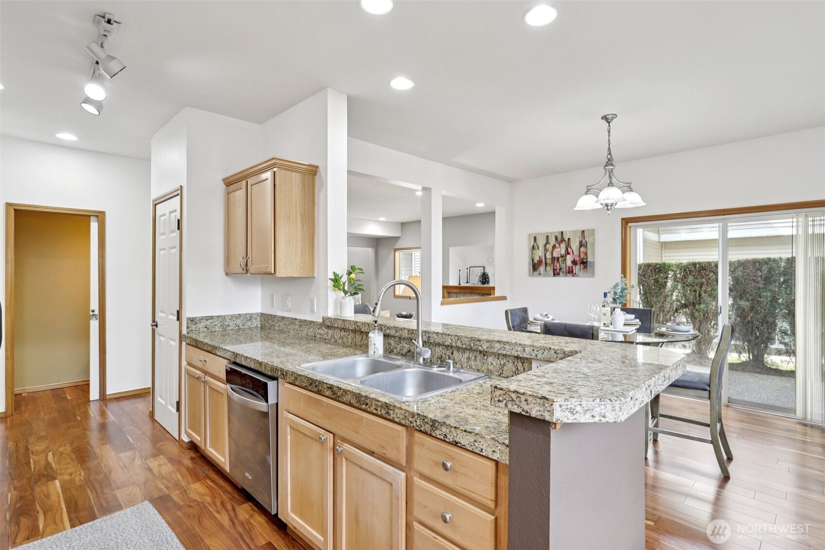 18870 108th Lane SE, Renton, WA 98055-6401
