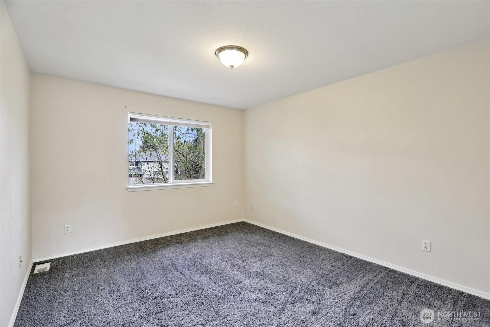 18870 108th Lane SE, Renton, WA 98055-6401