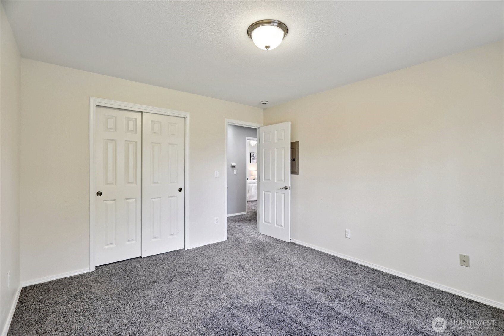 18870 108th Lane SE, Renton, WA 98055-6401