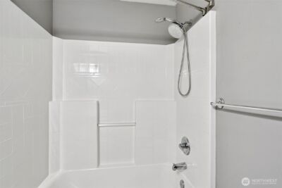 18870 108th Lane SE, Renton, WA 98055-6401 - Photo 22