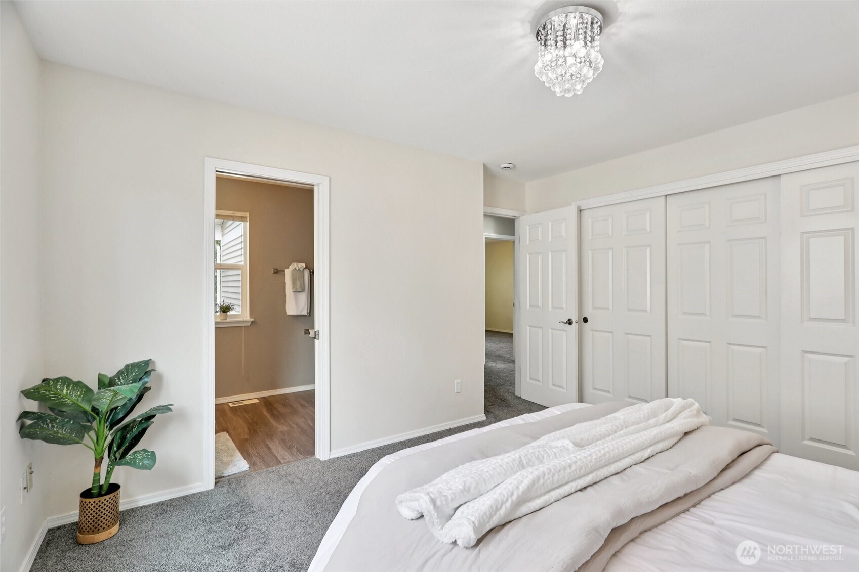 18870 108th Lane SE, Renton, WA 98055-6401