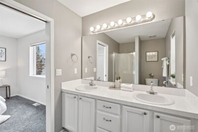 18870 108th Lane SE, Renton, WA 98055-6401 - Photo 29
