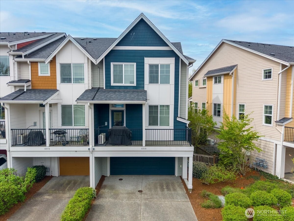 6910 31st Avenue SW, Seattle, WA 98126