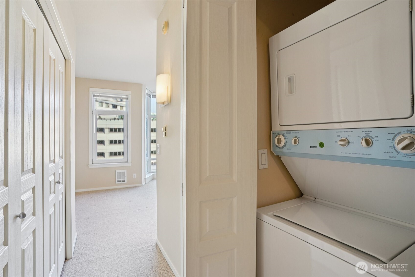 2801 1st Avenue #615, Seattle, WA 98121