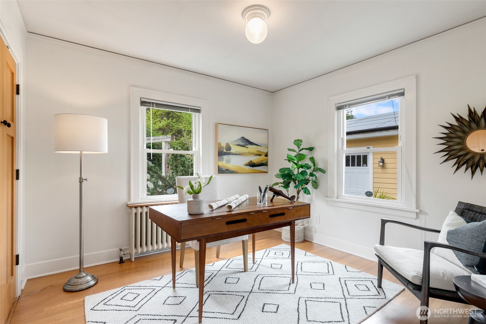 5602 S Willow Street , Seattle, WA 98118