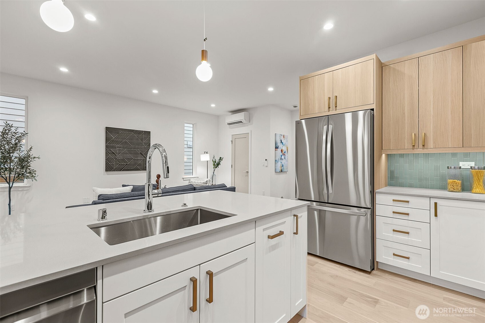 3542 S Dawson Street , Seattle, WA 98118