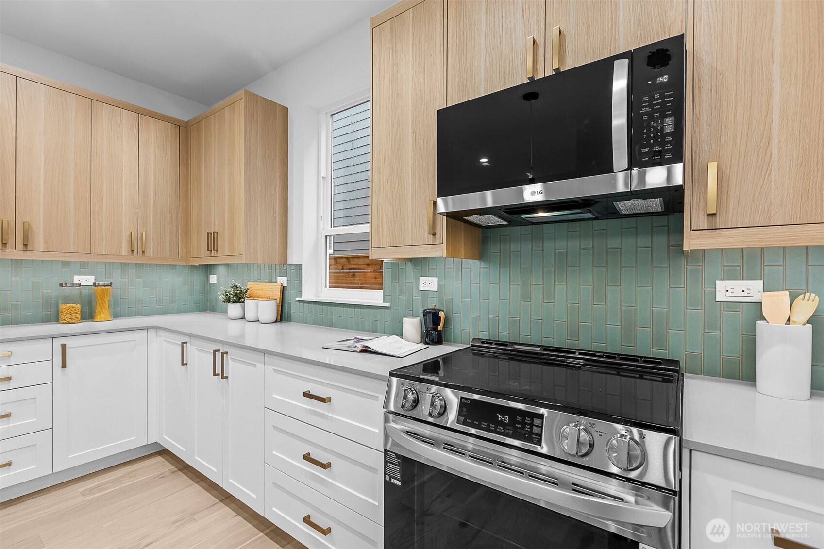 3542 S Dawson Street , Seattle, WA 98118