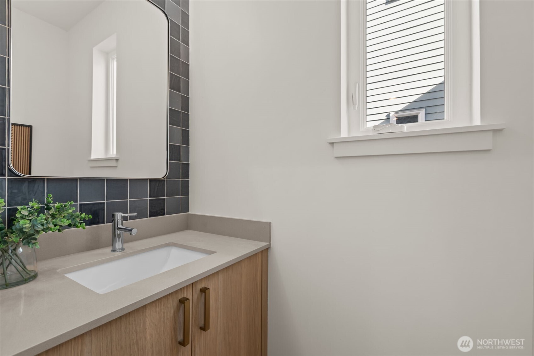 3542 S Dawson Street , Seattle, WA 98118