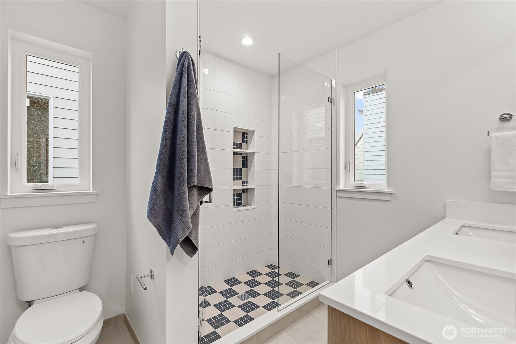 3542 S Dawson Street , Seattle, WA 98118
