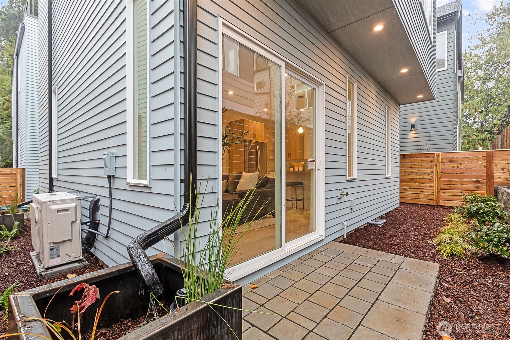 3542 S Dawson Street , Seattle, WA 98118