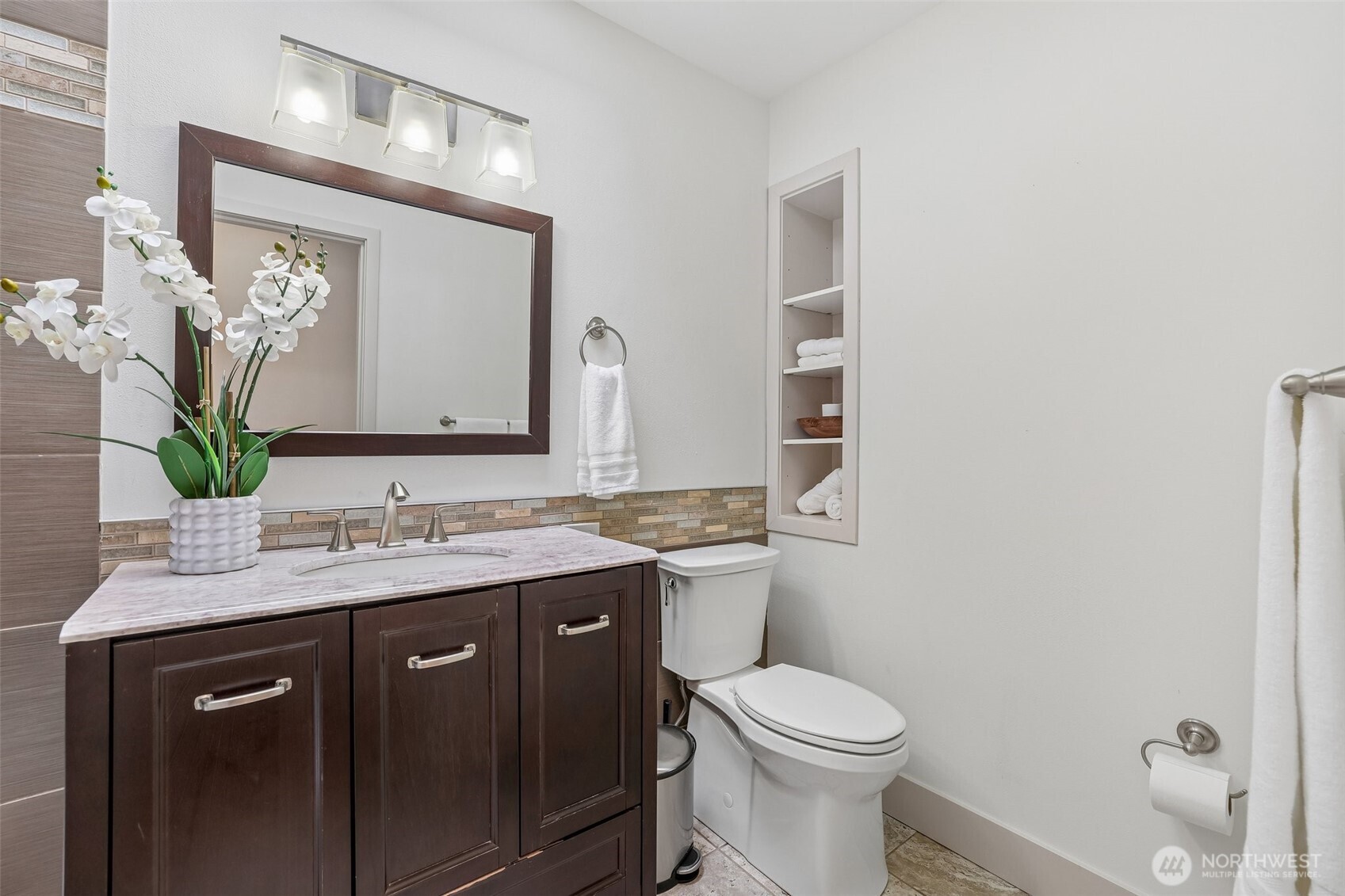 15004 61st Place NE, Kenmore, WA 98028