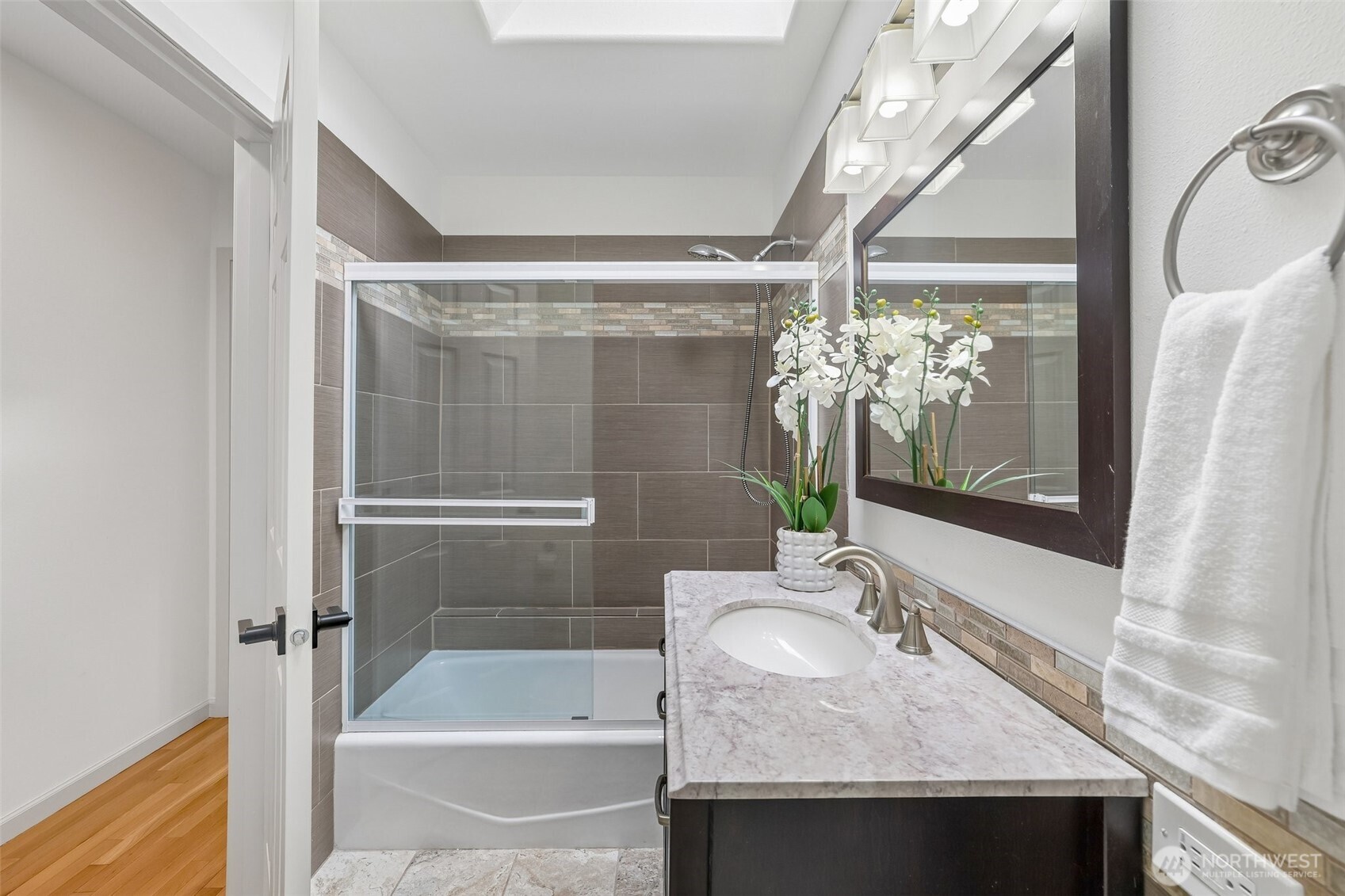 15004 61st Place NE, Kenmore, WA 98028