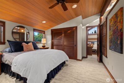 1121 Irene Place NE, Bainbridge Island, WA 98110 - Photo 21
