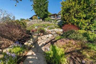 1121 Irene Place NE, Bainbridge Island, WA 98110 - Photo 30