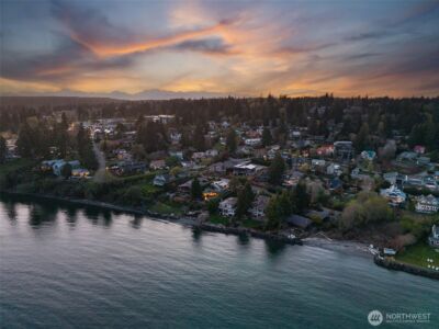 1121 Irene Place NE, Bainbridge Island, WA 98110 - Photo 37