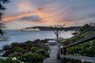 1121 Irene Place NE, Bainbridge Island, WA 98110 - Photo 4