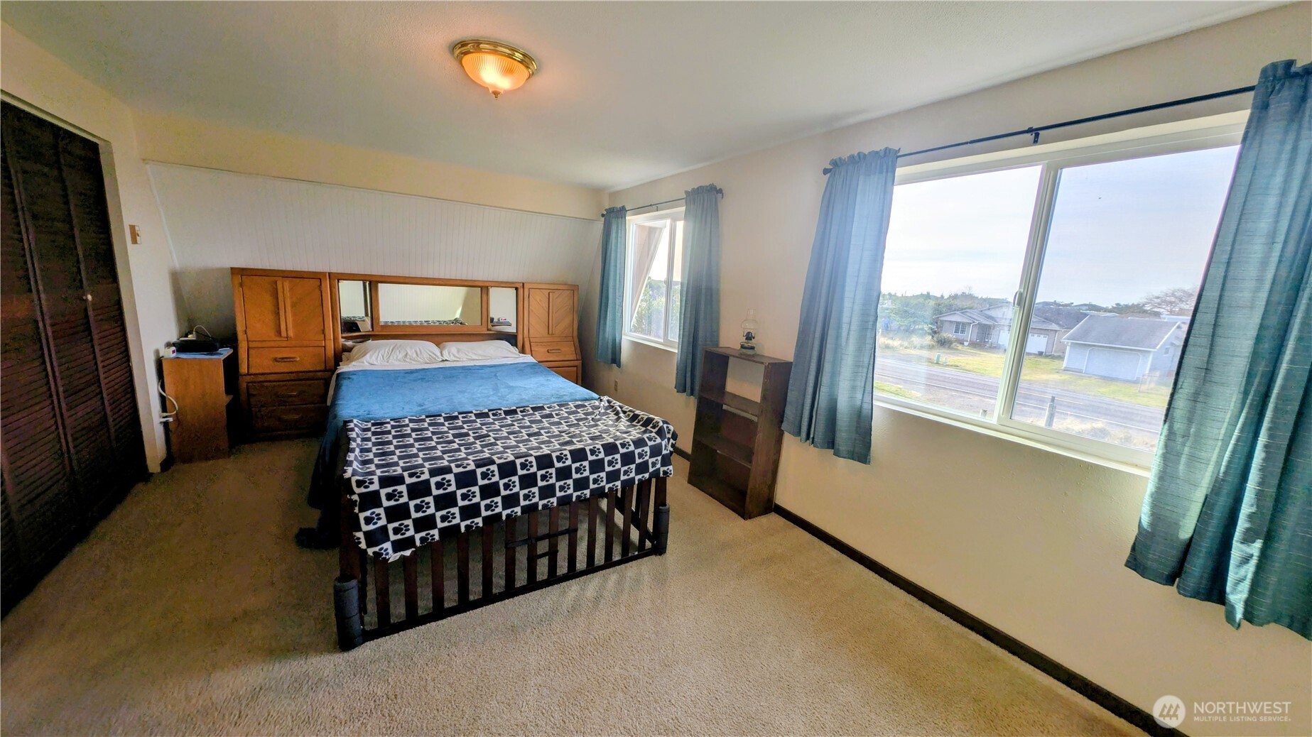 33612 I Street , Ocean Park, WA 98640