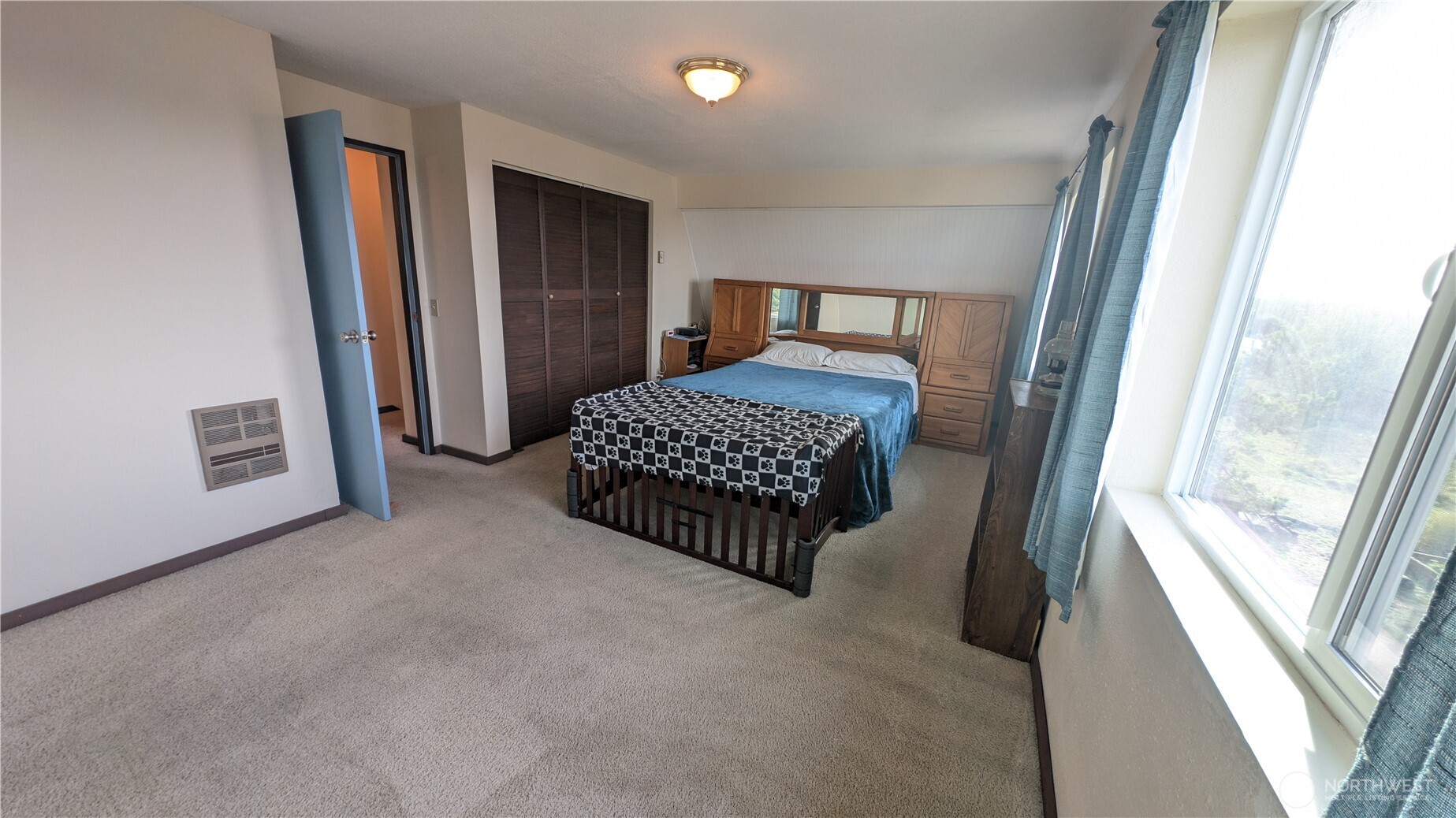 33612 I Street , Ocean Park, WA 98640
