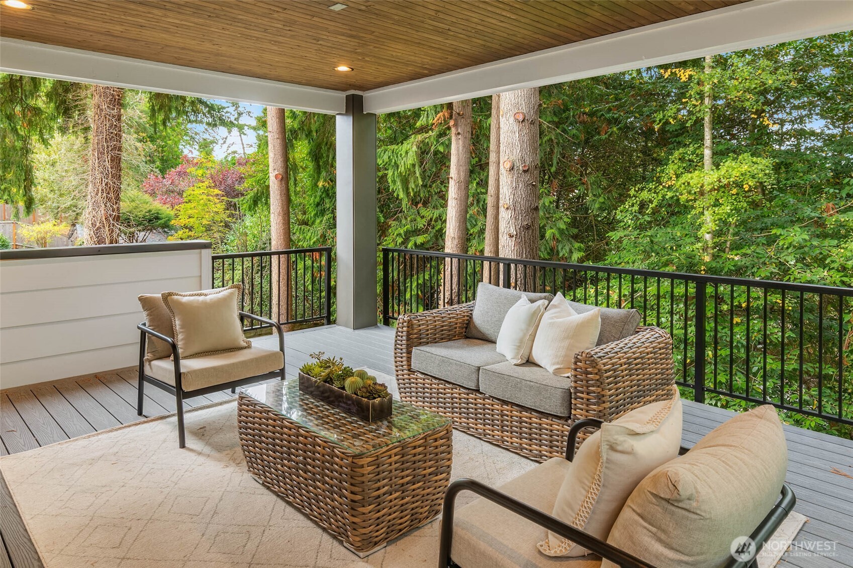 10620 NE 28th Place , Bellevue, WA 98004