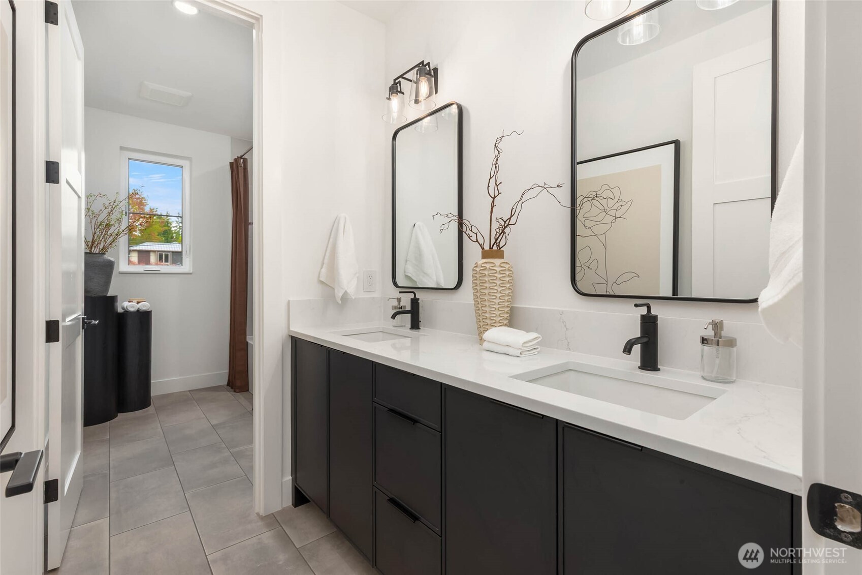 10620 NE 28th Place , Bellevue, WA 98004