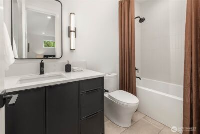 10620 NE 28th Place , Bellevue, WA 98004 - Photo 36