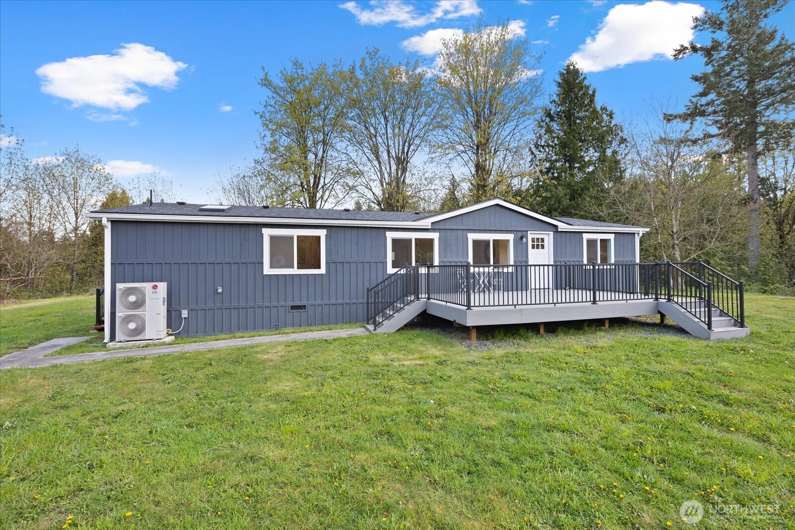 7318 Happy Hollow Road , Stanwood, WA 98292