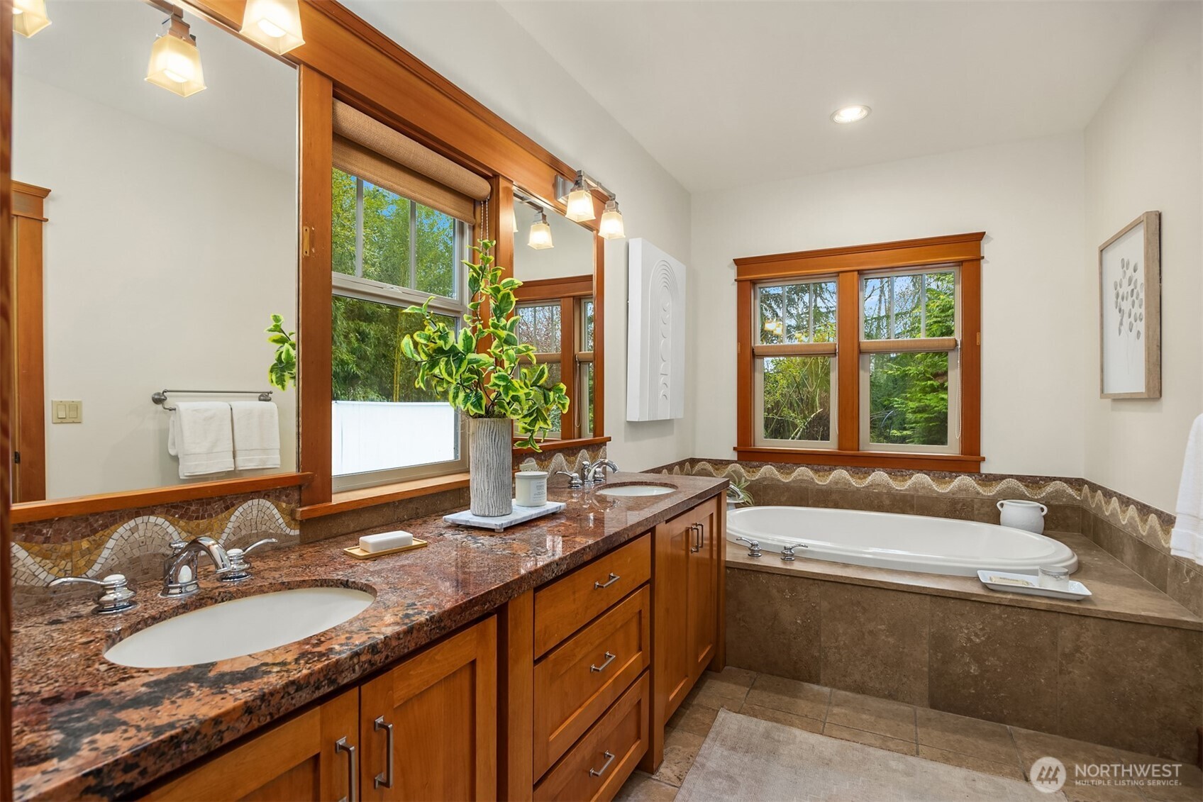 10202 Rodal Court NE, Bainbridge Island, WA 98110